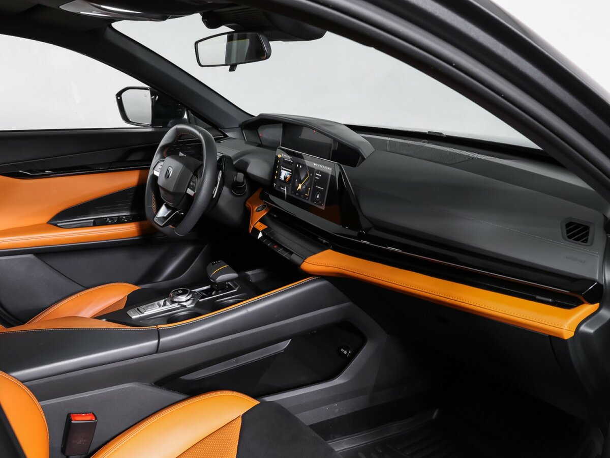 Чанган УНИ-В б/у, 2023, Роботизированная. Фото: #7