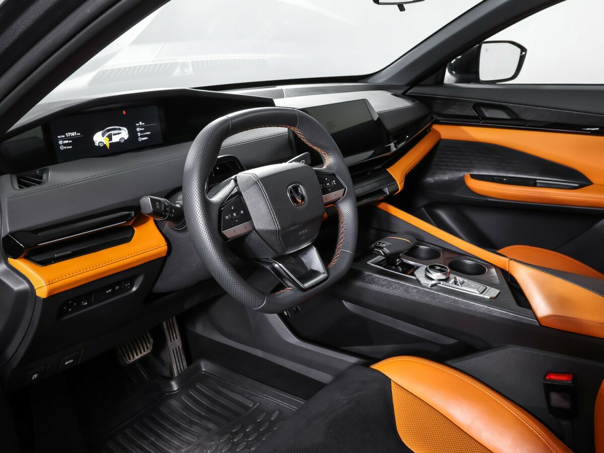 Чанган УНИ-В б/у, 2023, Роботизированная. Фото: #11