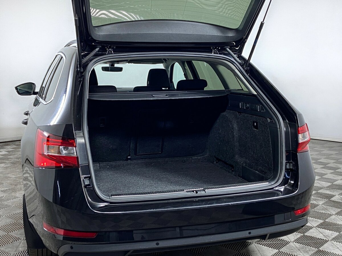 Skoda Superb б/у, 2020, Роботизированная. Фото: #5