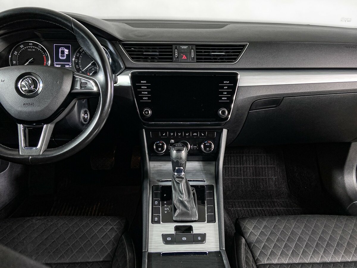 Skoda Superb б/у, 2020, Роботизированная. Фото: #7