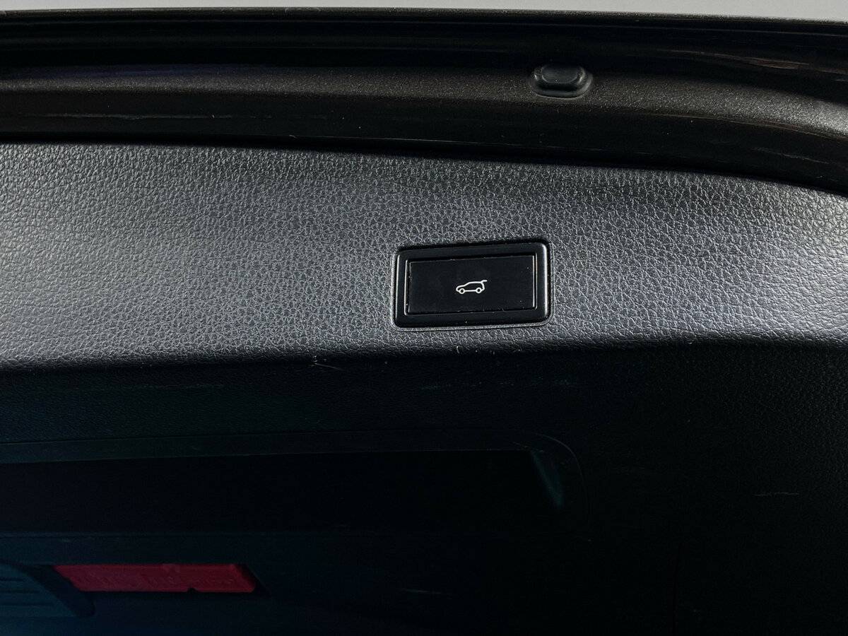 Volkswagen Touareg б/у, 2015, Автоматическая. Фото: #7