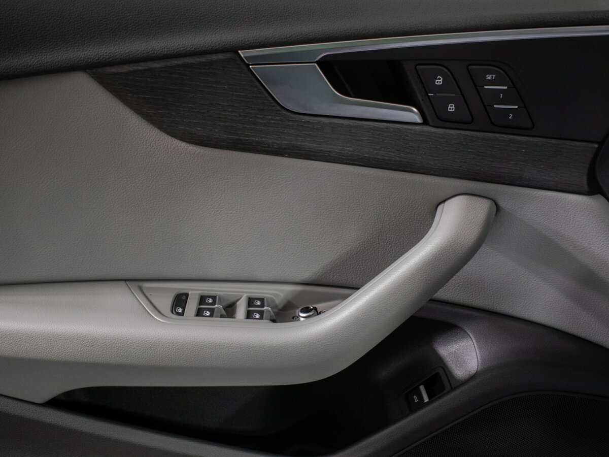 Ауди А4 б/у, 2019, Роботизированная. Фото: #17