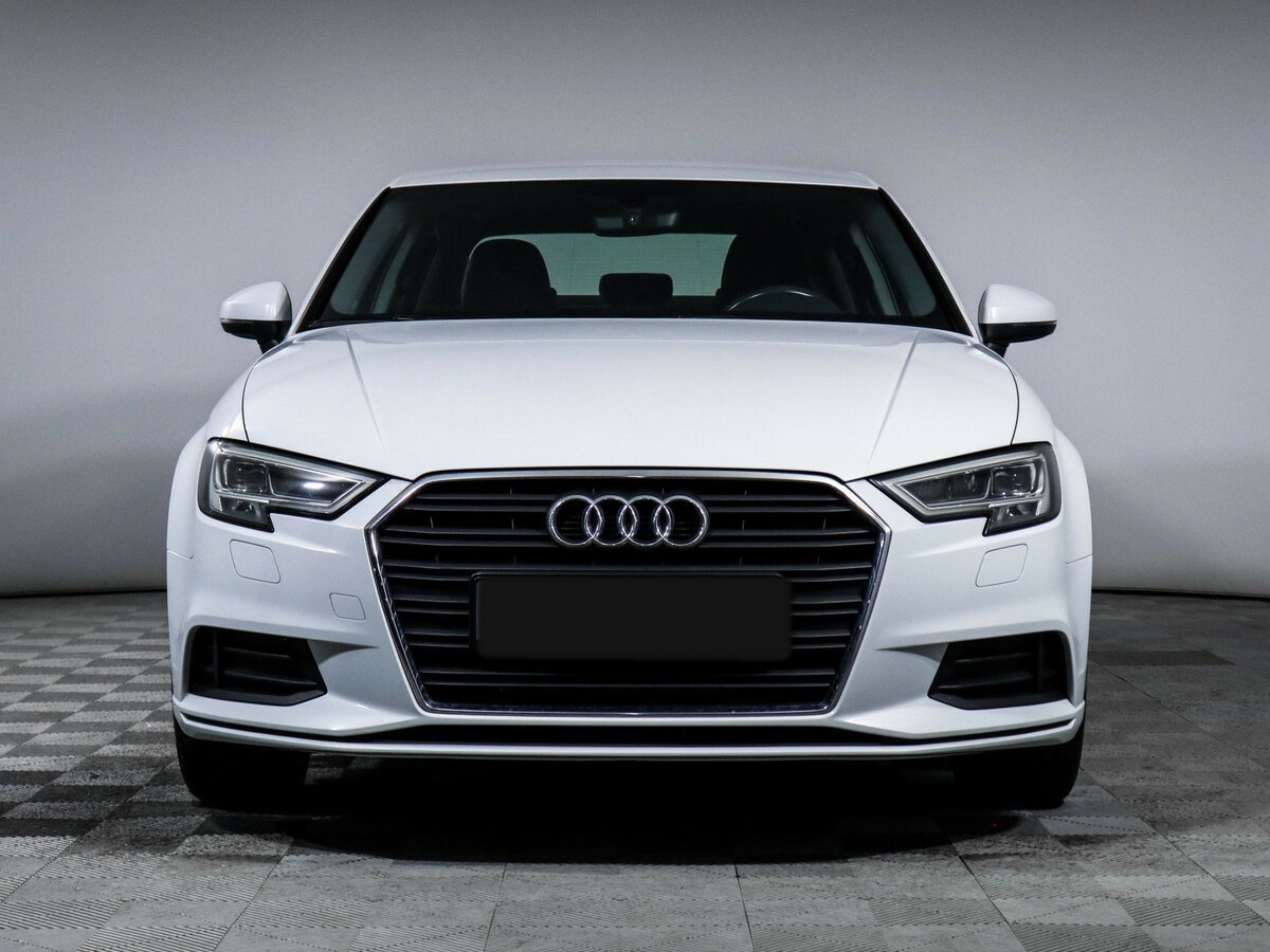 Ауди А3 б/у, 2018, Роботизированная. Фото: #1