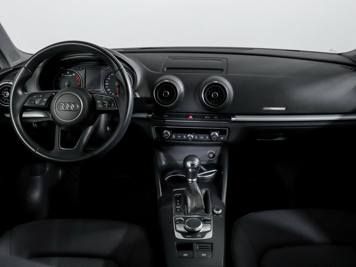 Ауди А3 б/у, 2018, Роботизированная. Фото: #9