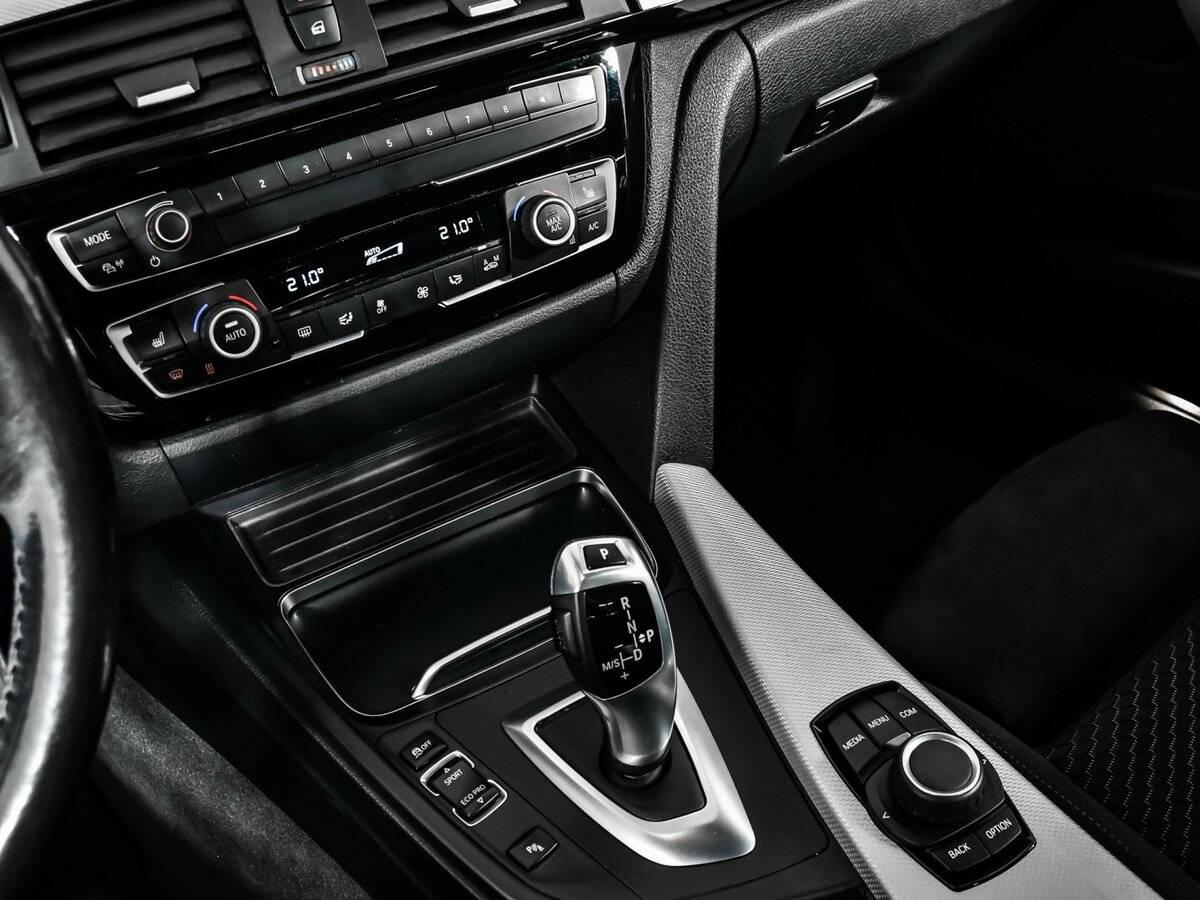 БМВ 3 серии б/у, 2017, Автоматическая. Фото: #14