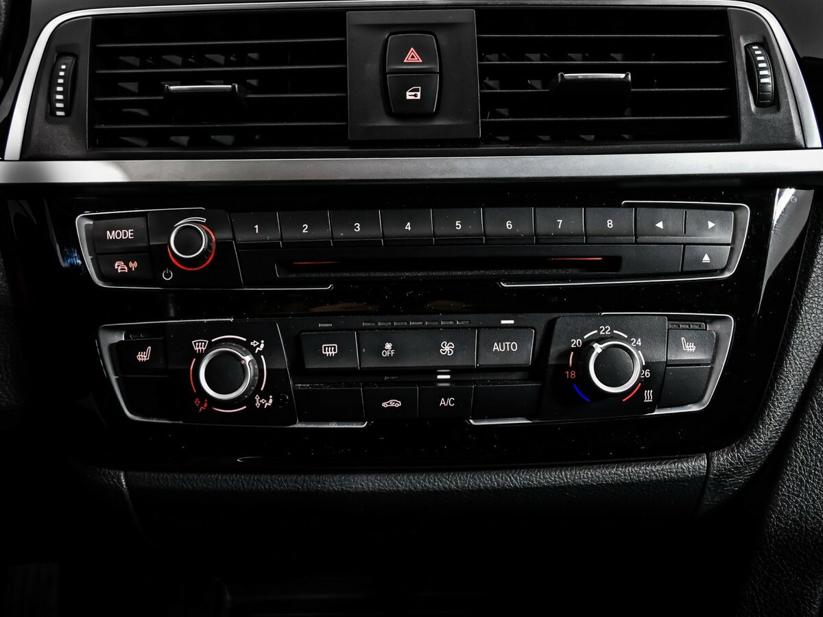 БМВ 3 серии б/у, 2017, Автоматическая. Фото: #15