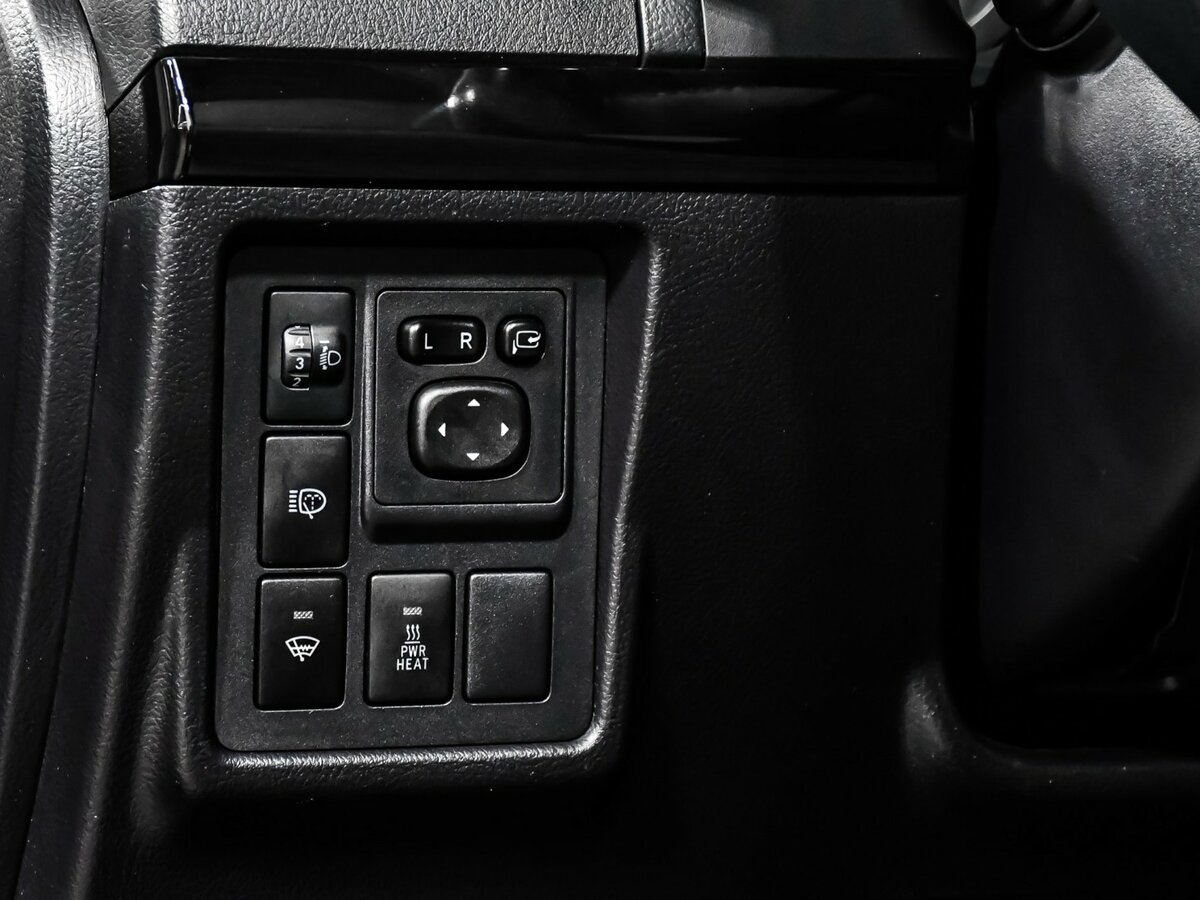 Toyota Land Cruiser Prado б/у, 2013, Автоматическая. Фото: #11