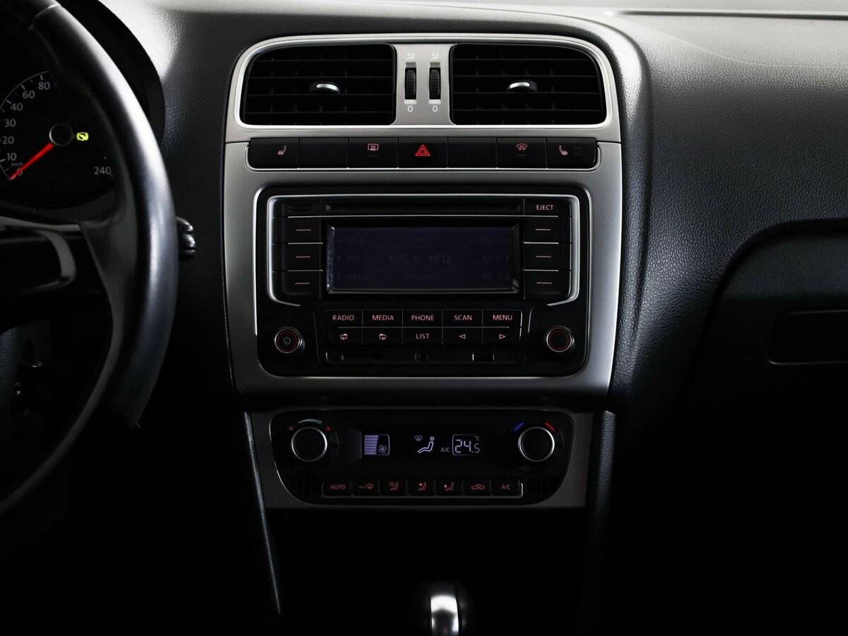 Фольксваген Поло б/у, 2015, Автоматическая. Фото: #13