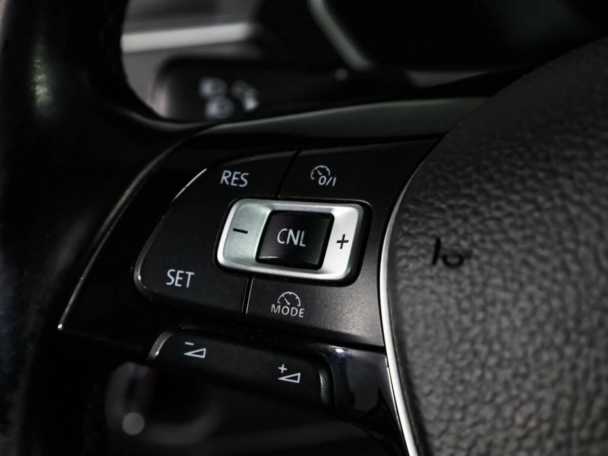 Volkswagen Tiguan б/у, 2017, Роботизированная. Фото: #9