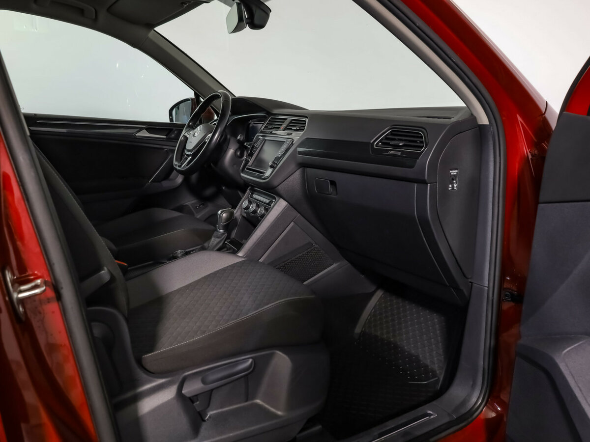 Volkswagen Tiguan б/у, 2017, Роботизированная. Фото: #20