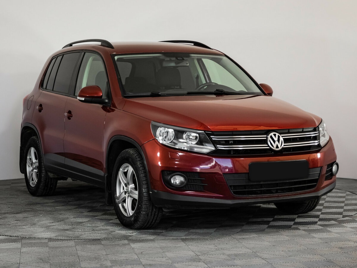 Volkswagen Tiguan б/у, 2012, Механическая. Фото: #2