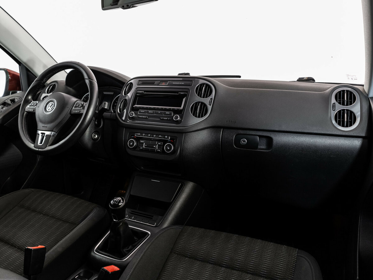 Volkswagen Tiguan б/у, 2012, Механическая. Фото: #6