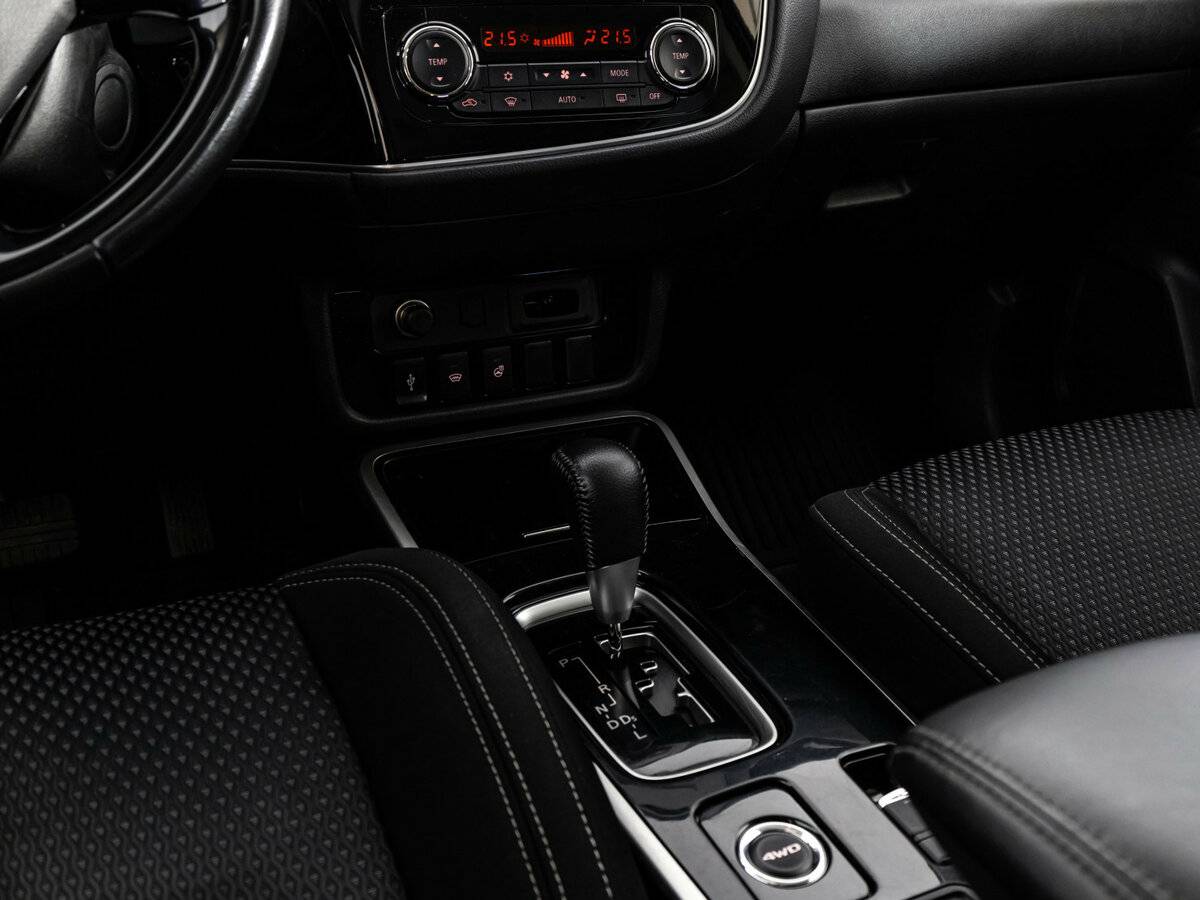 Митсубиши Оутлэндер б/у, 2019, Вариатор. Фото: #9