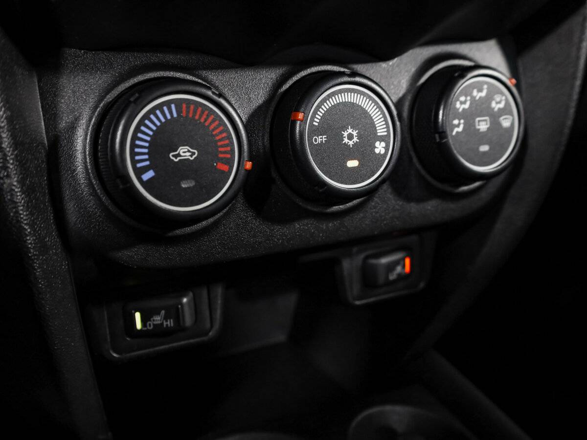 Митсубиши АС-Икс б/у, 2014, Механическая. Фото: #12