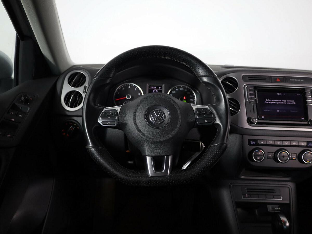 Volkswagen Tiguan б/у, 2016, Автоматическая. Фото: #9
