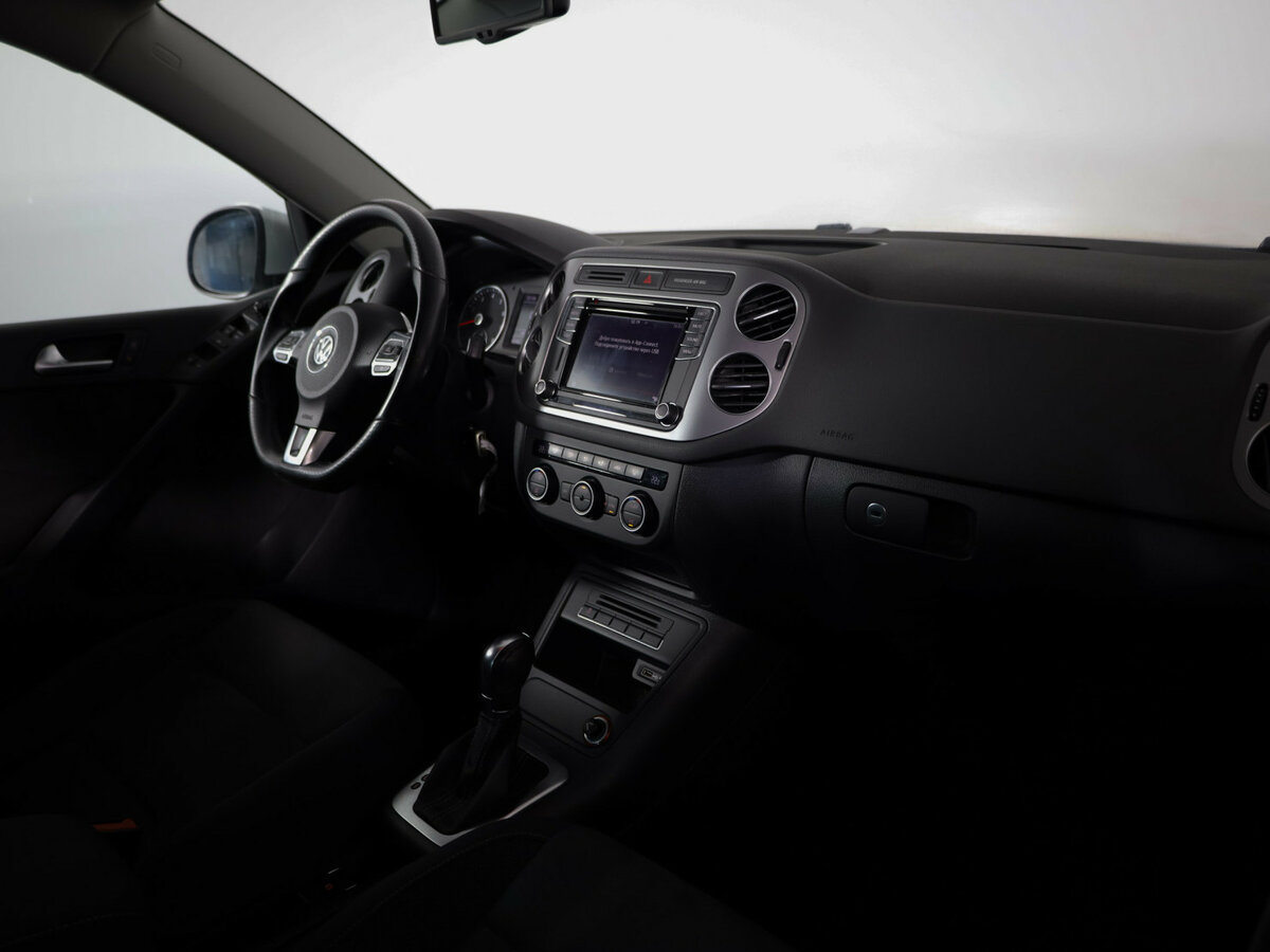 Volkswagen Tiguan б/у, 2016, Автоматическая. Фото: #10