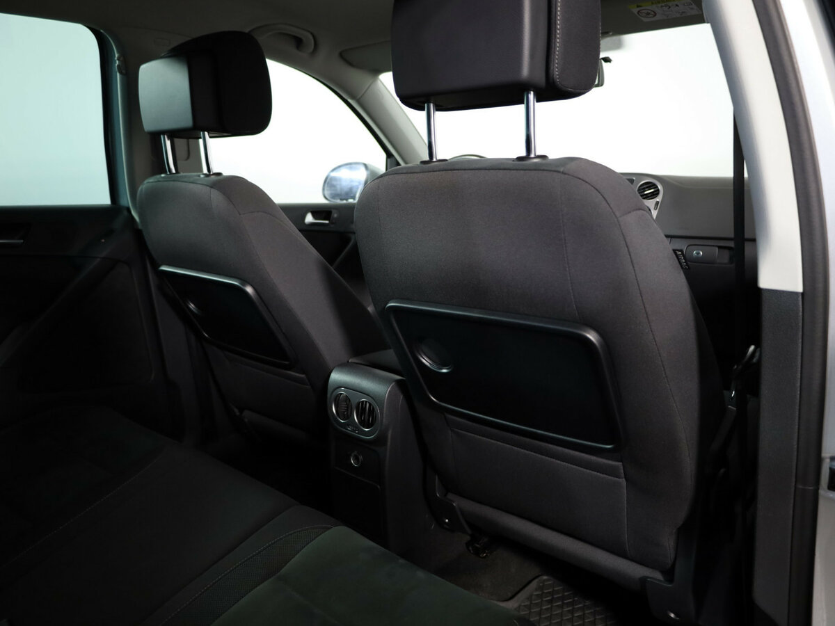 Volkswagen Tiguan б/у, 2016, Автоматическая. Фото: #14