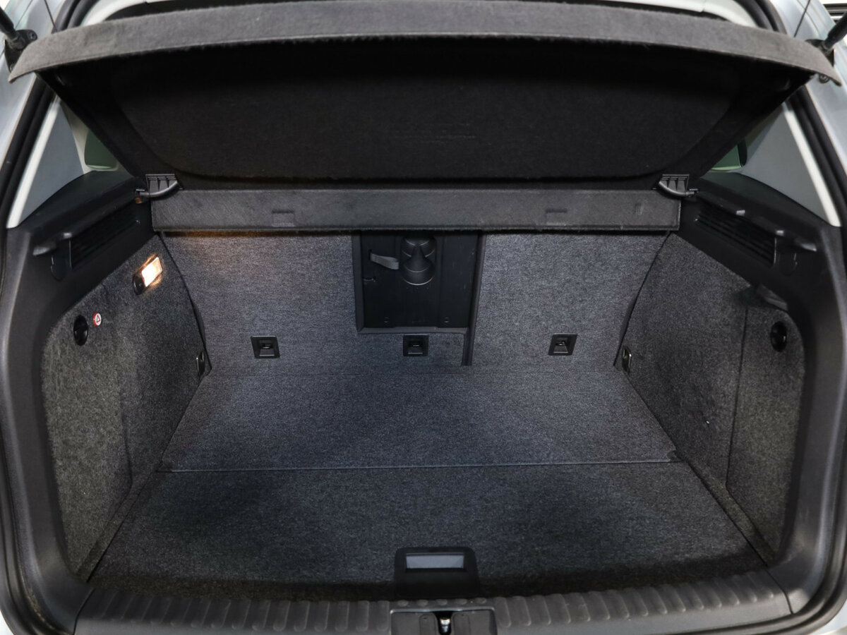 Volkswagen Tiguan б/у, 2016, Автоматическая. Фото: #18