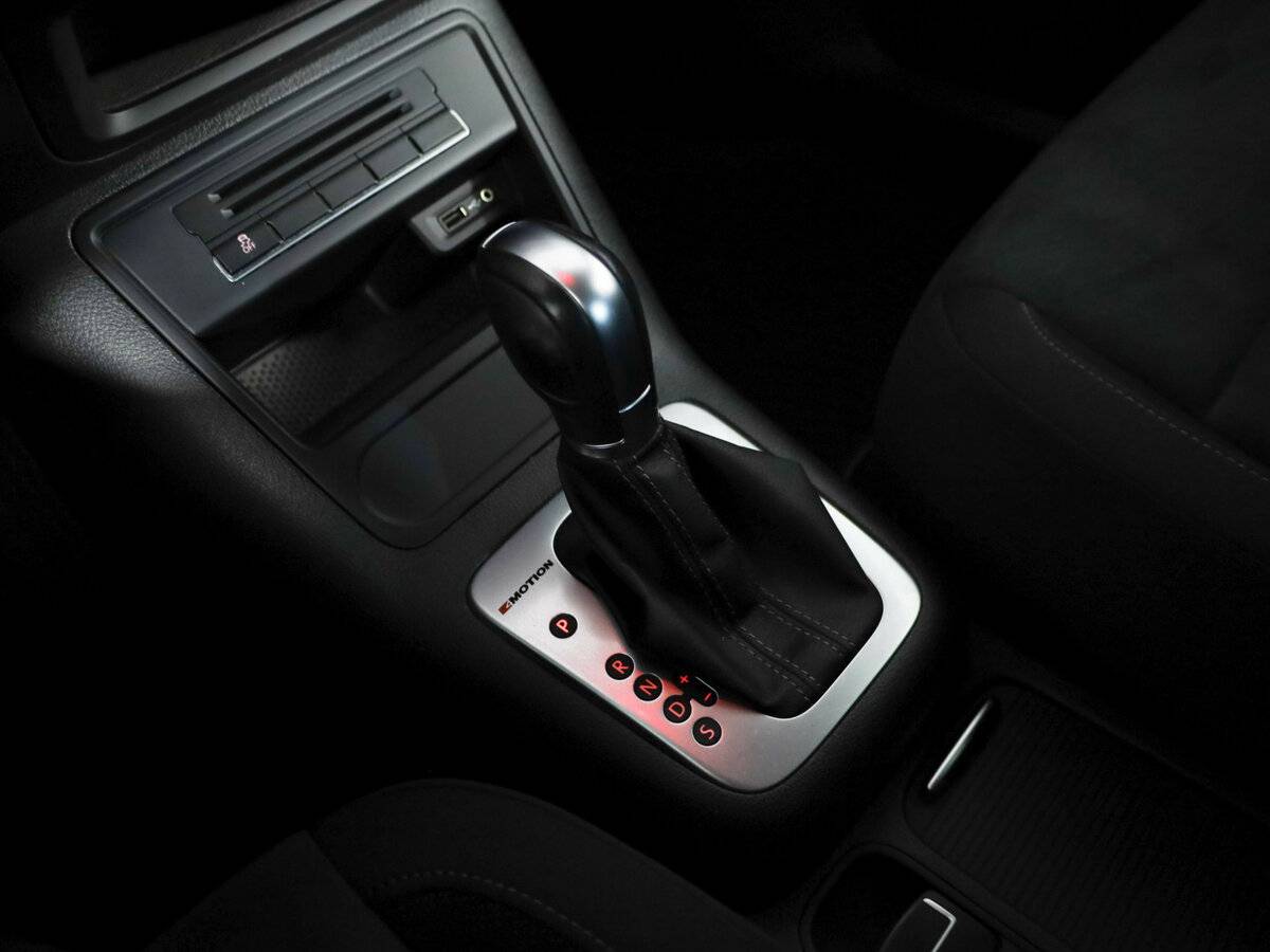 Volkswagen Tiguan б/у, 2016, Автоматическая. Фото: #22