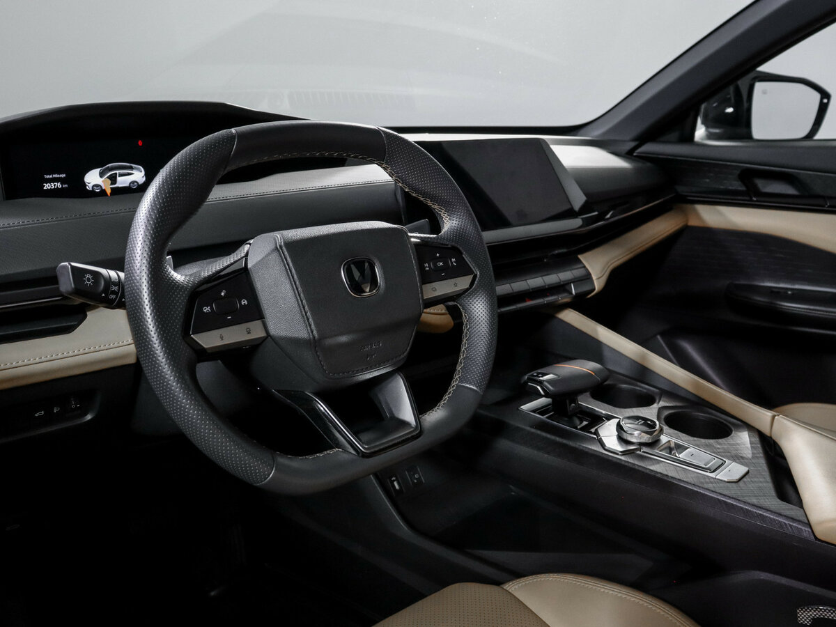 Чанган УНИ-В б/у, 2023, Роботизированная. Фото: #10