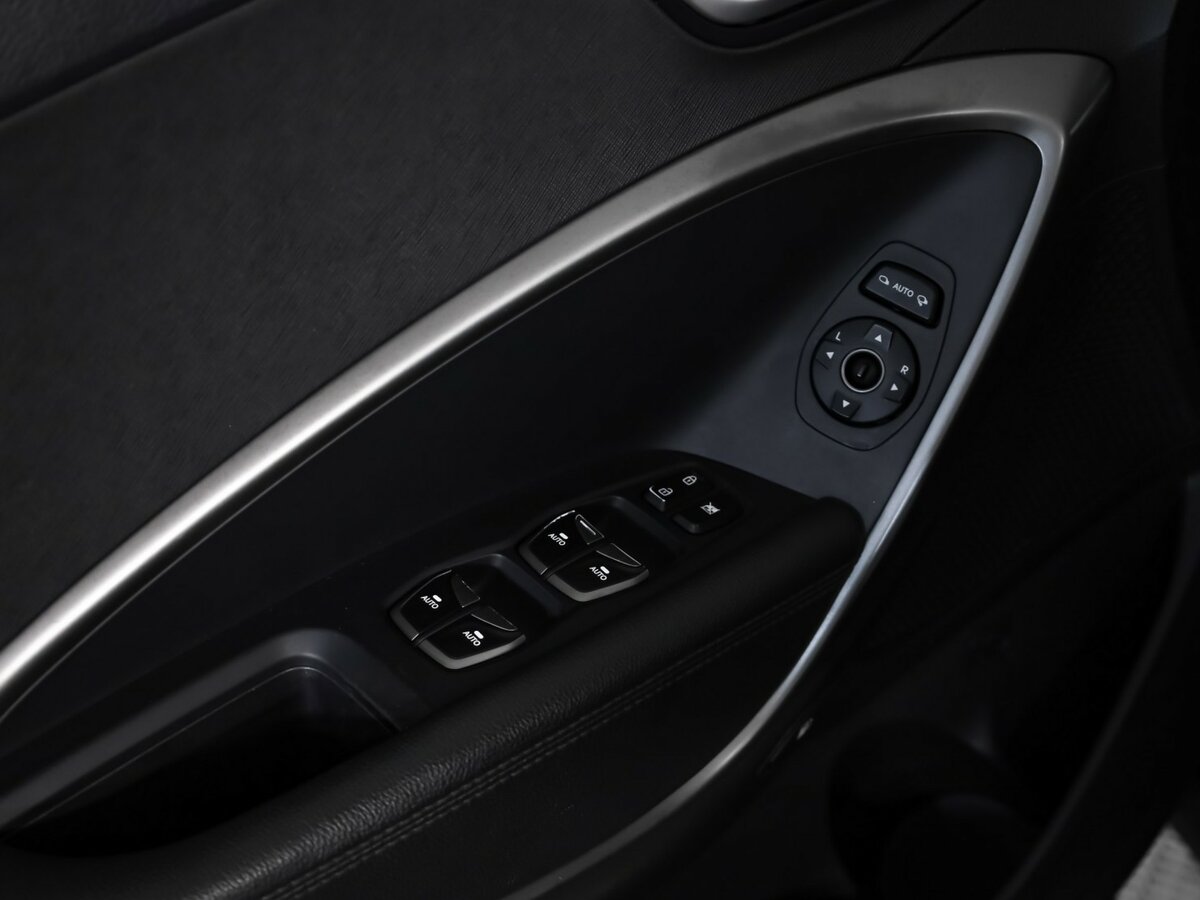 Hyundai Santa Fe б/у, 2016, Автоматическая. Фото: #12