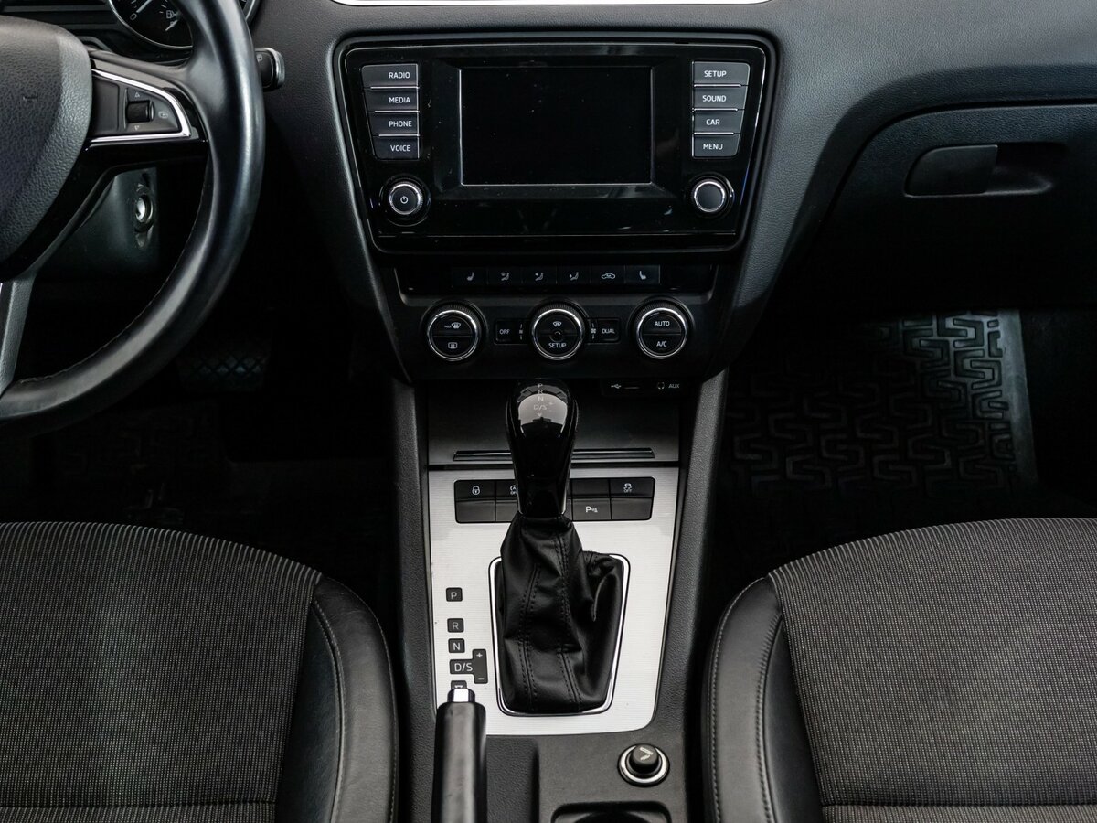 Шкода Октавия б/у, 2014, Роботизированная. Фото: #8