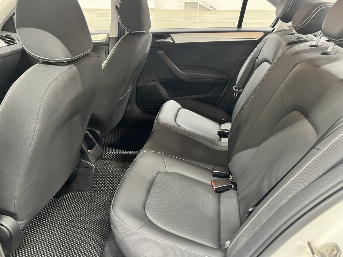 Шкода Рапид б/у, 2023, Автоматическая. Фото: #10