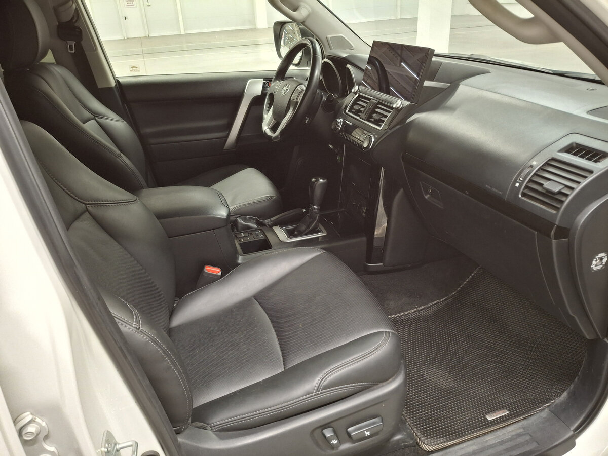 Toyota Land Cruiser Prado б/у, 2014, Автоматическая. Фото: #7