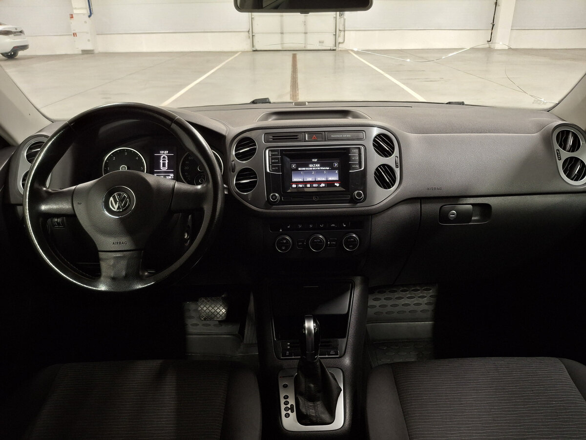 Volkswagen Tiguan б/у, 2015, Автоматическая. Фото: #13