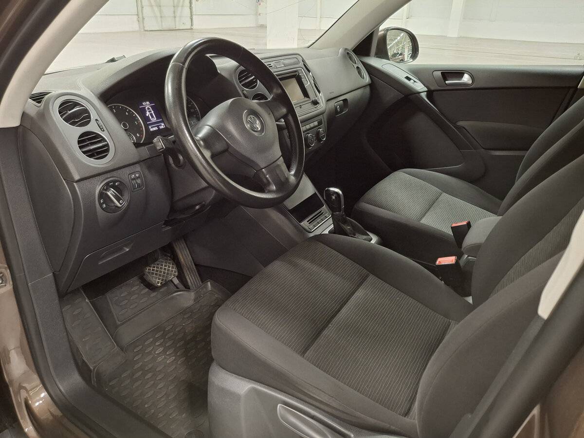 Volkswagen Tiguan б/у, 2015, Автоматическая. Фото: #15