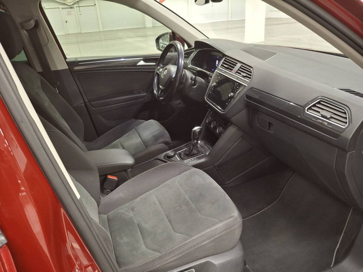 Volkswagen Tiguan б/у, 2018, Роботизированная. Фото: #10