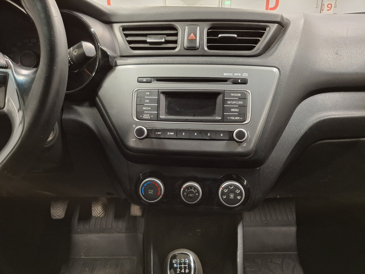 Киа Рио б/у, 2015, Механическая. Фото: #14