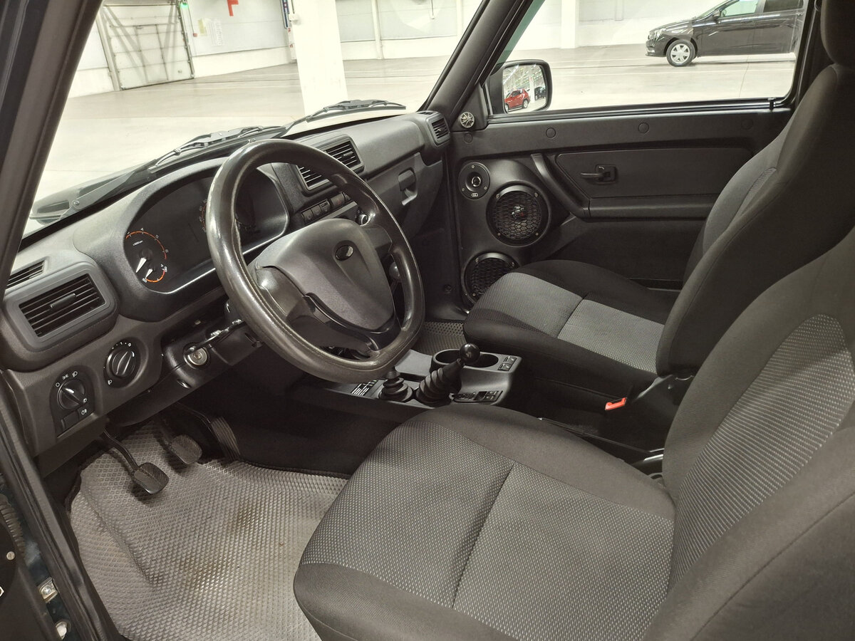 Лада (ВАЗ) Нива Лэдженд б/у, 2023, Механическая. Фото: #14