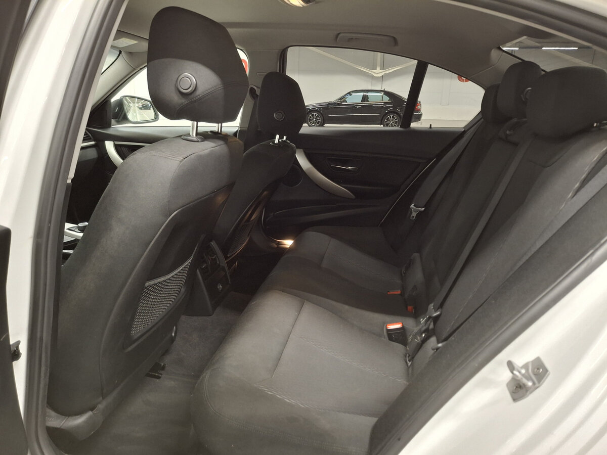 БМВ 3 серии б/у, 2015, Автоматическая. Фото: #10