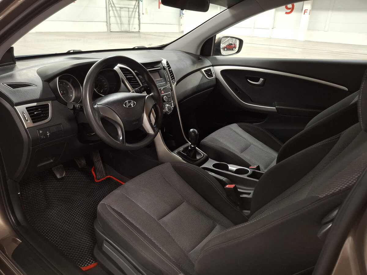 Хендай ай30 б/у, 2013, Механическая. Фото: #15