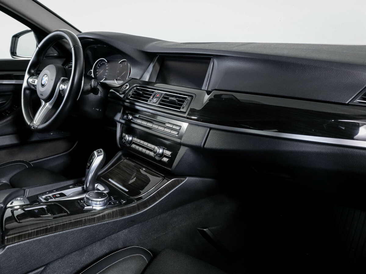 БМВ 5 серии б/у, 2016, Автоматическая. Фото: #6