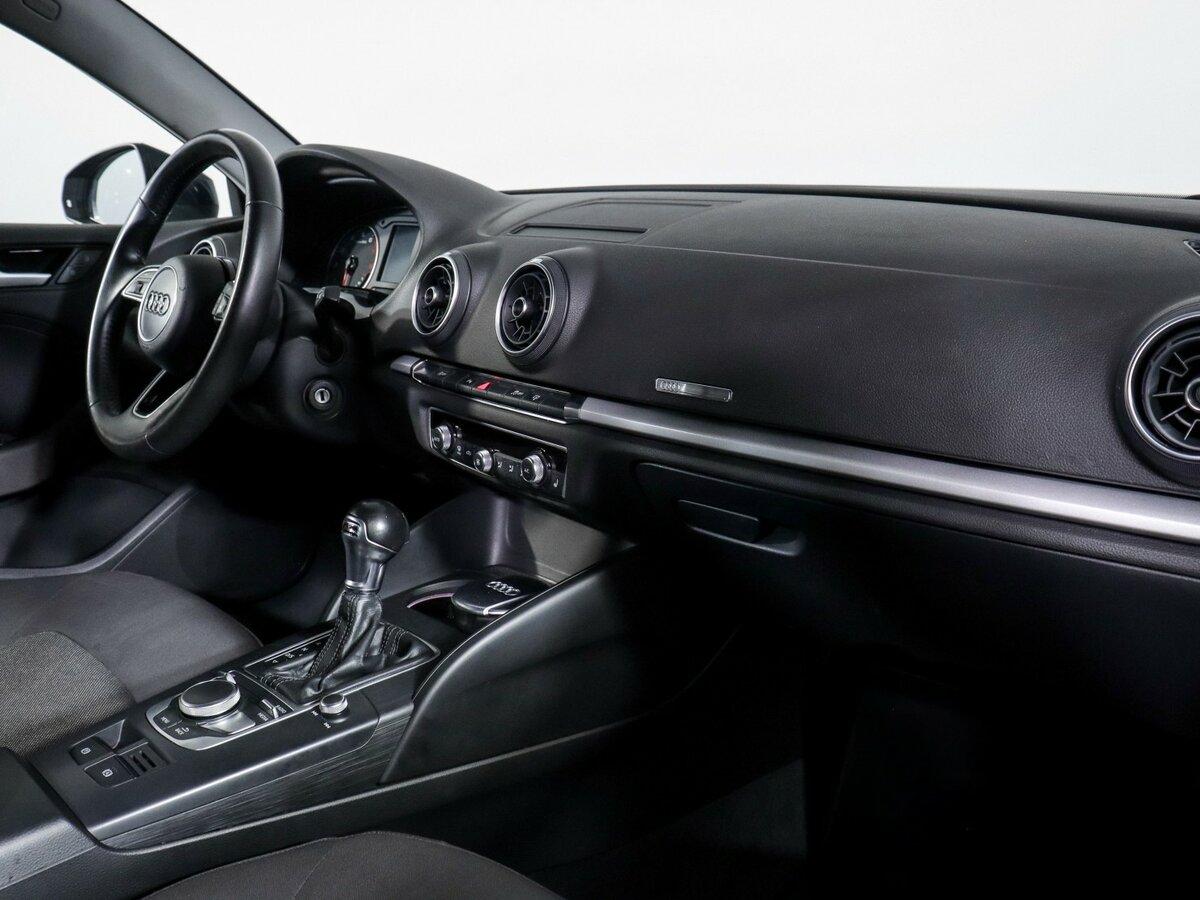 Ауди А3 б/у, 2016, Роботизированная. Фото: #6