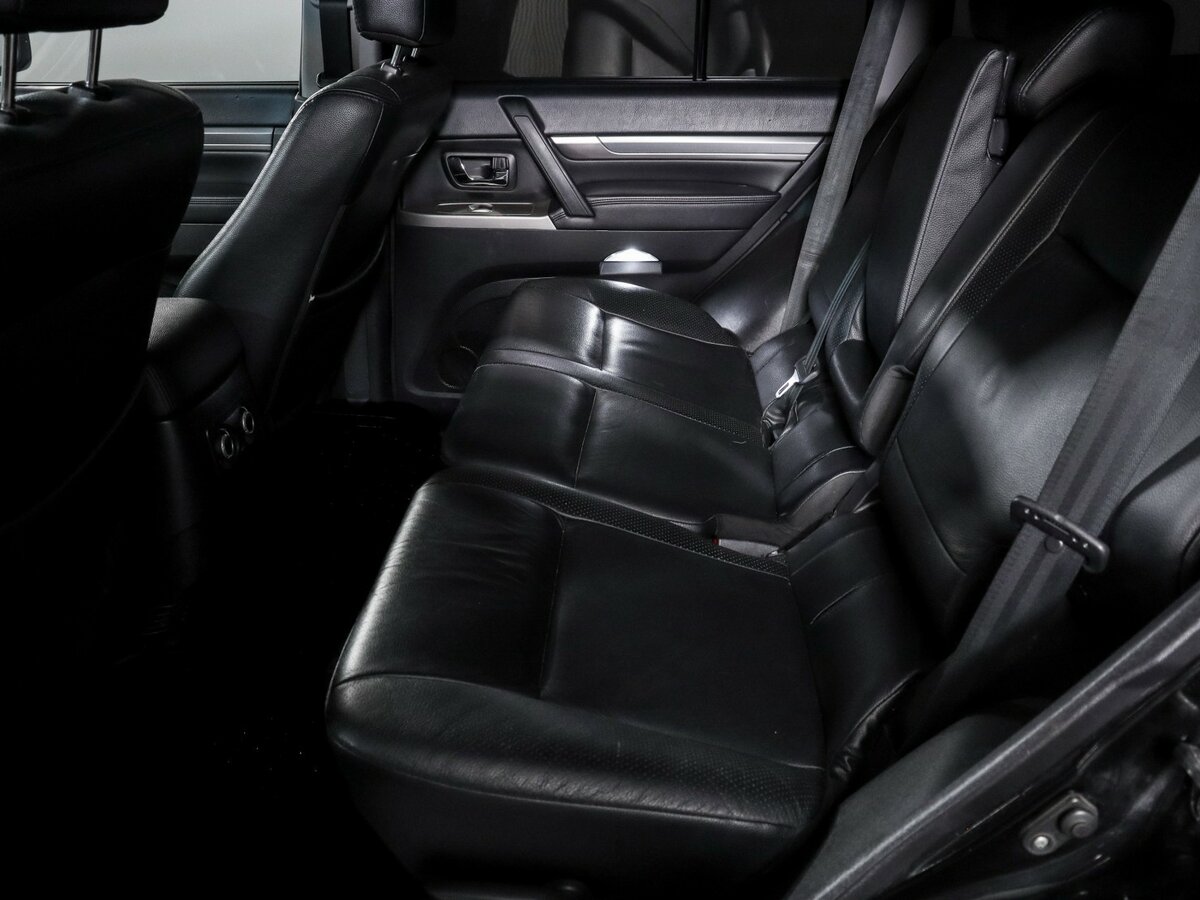 Митсубиши Паджеро б/у, 2012, Автоматическая. Фото: #7