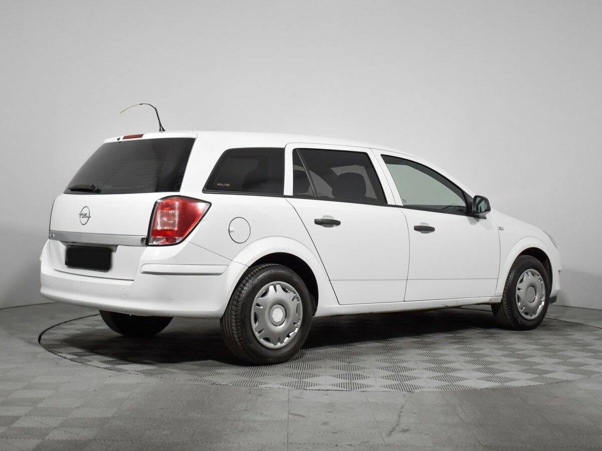 Опель Астра б/у, 2013, Механическая. Фото: #4