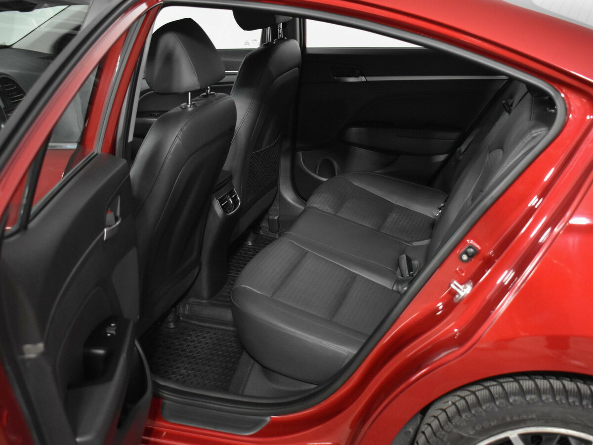 Hyundai Elantra б/у, 2019, Автоматическая. Фото: #10