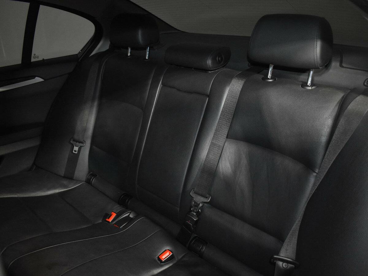 БМВ 5 серии б/у, 2013, Автоматическая. Фото: #8