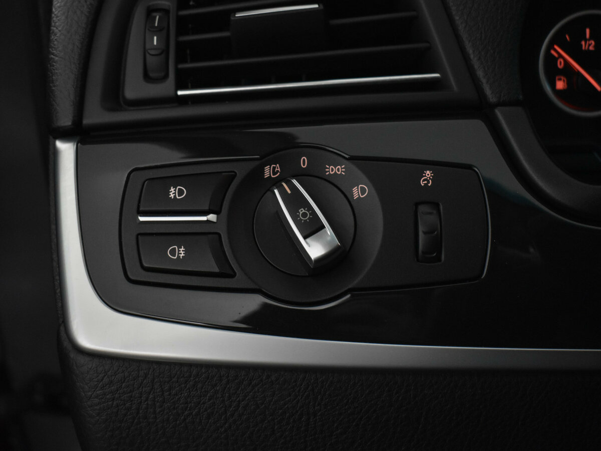 БМВ 5 серии б/у, 2013, Автоматическая. Фото: #13