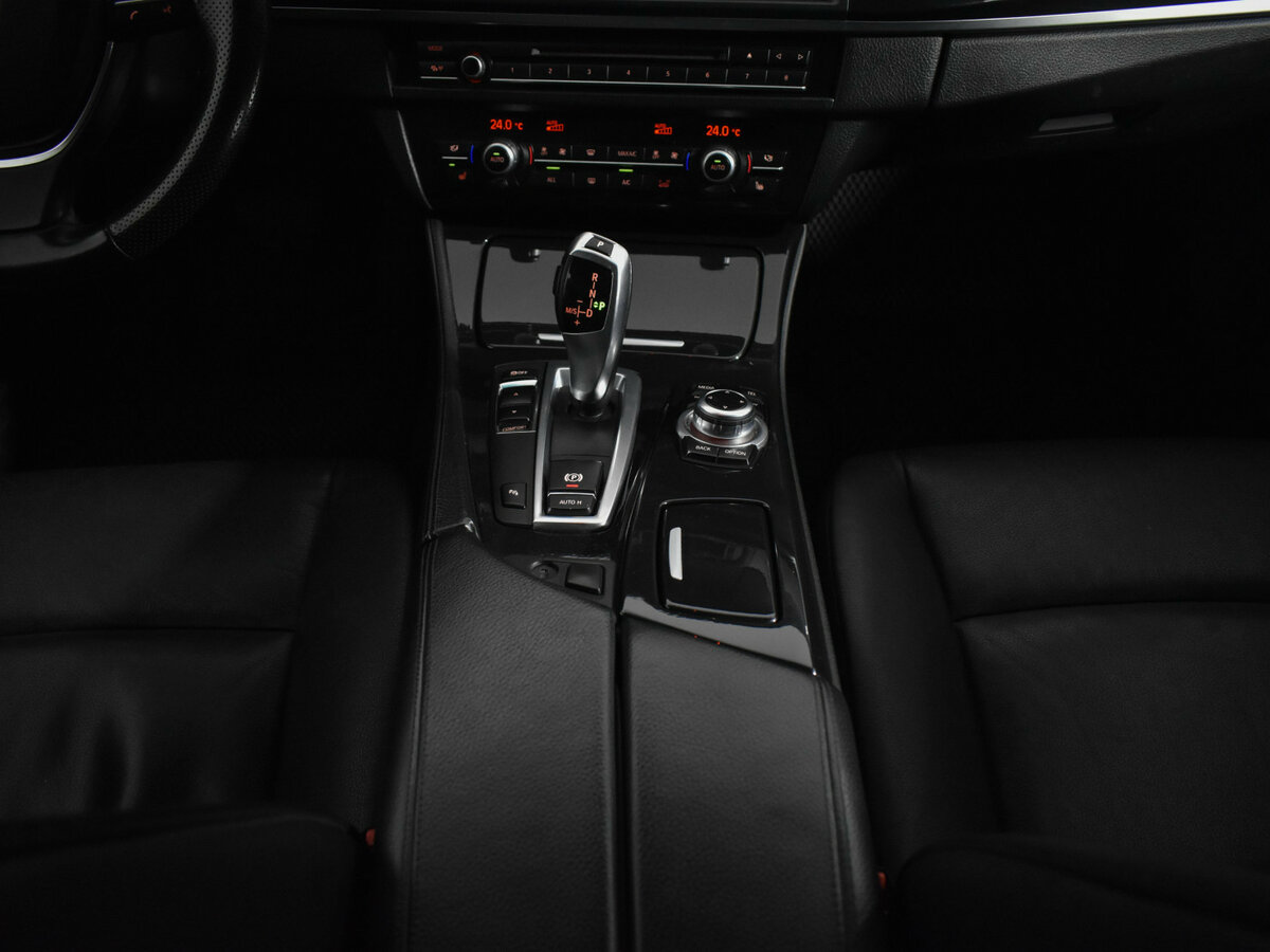 БМВ 5 серии б/у, 2013, Автоматическая. Фото: #14