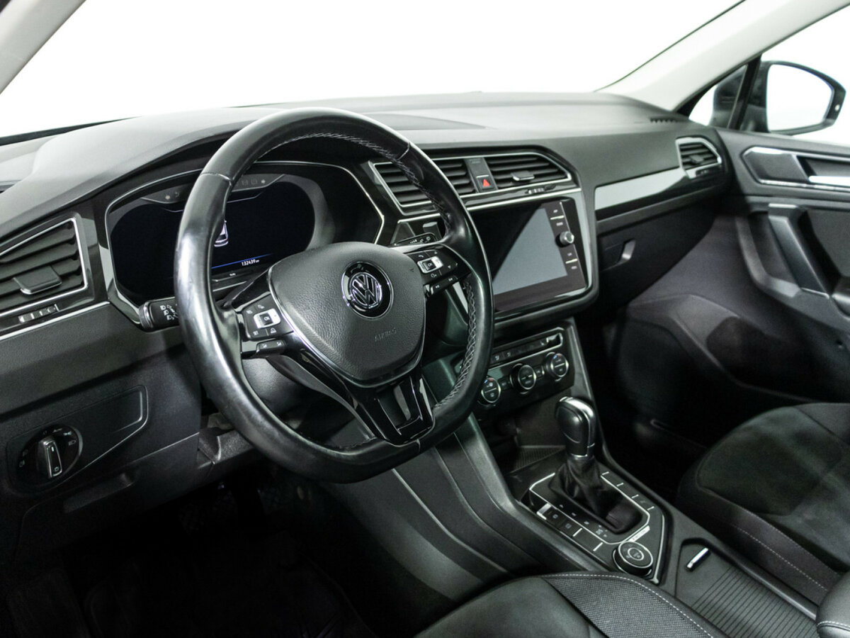 Volkswagen Tiguan б/у, 2018, Роботизированная. Фото: #10