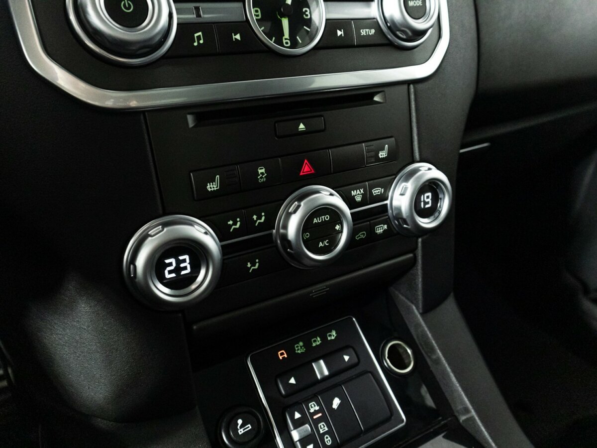 Лэнд Ровер Дискавери б/у, 2014, Автоматическая. Фото: #16