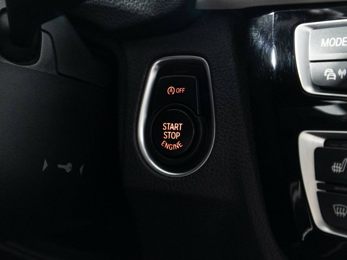 БМВ 3 серии б/у, 2017, Автоматическая. Фото: #13