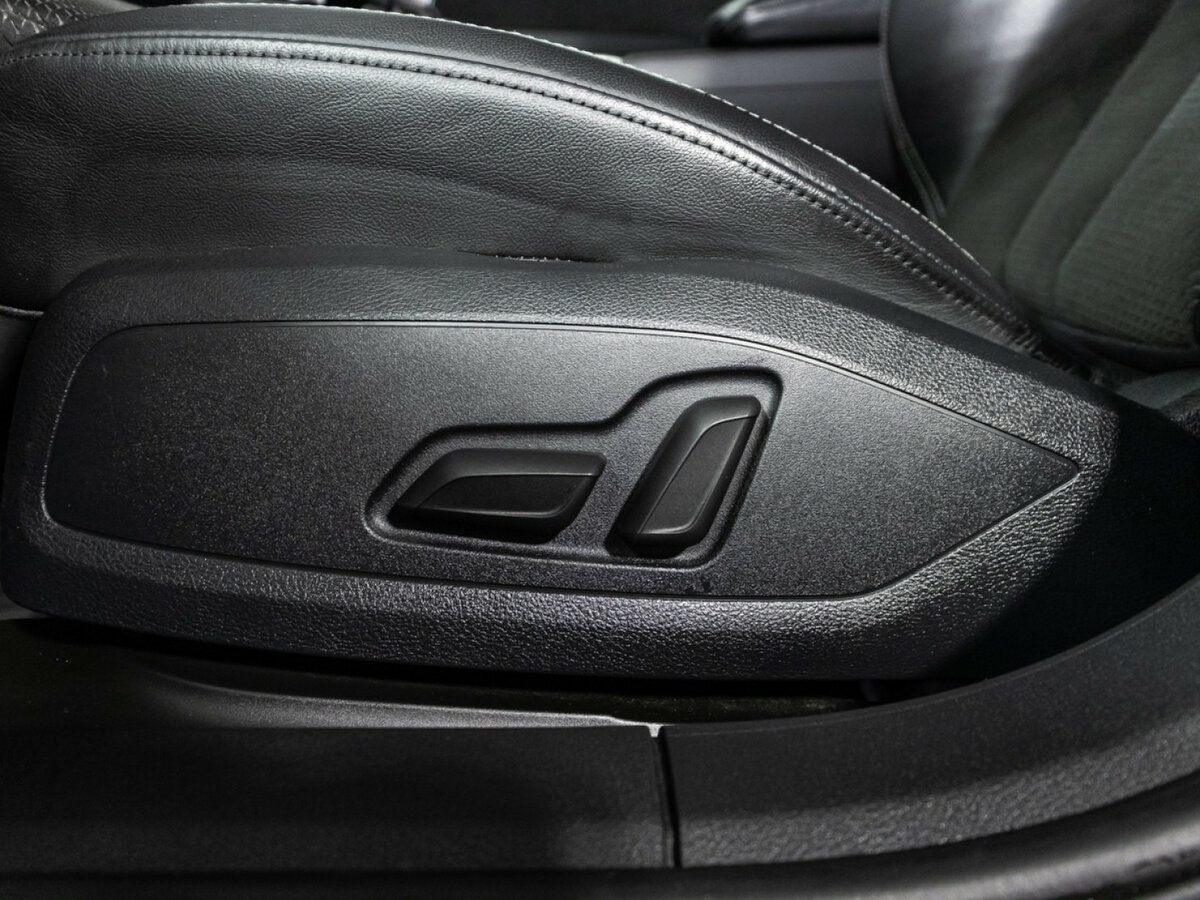 Ауди А4 б/у, 2016, Роботизированная. Фото: #13