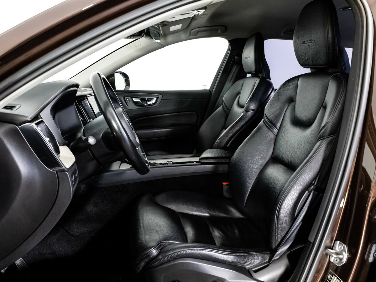 Вольво ИксЦ60 б/у, 2019, Автоматическая. Фото: #15