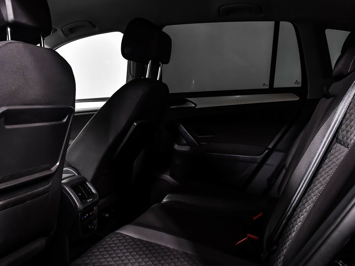 Volkswagen Tiguan б/у, 2017, Роботизированная. Фото: #12