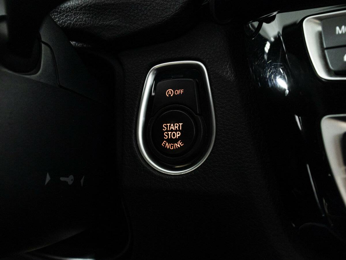 БМВ 3 серии б/у, 2017, Автоматическая. Фото: #15